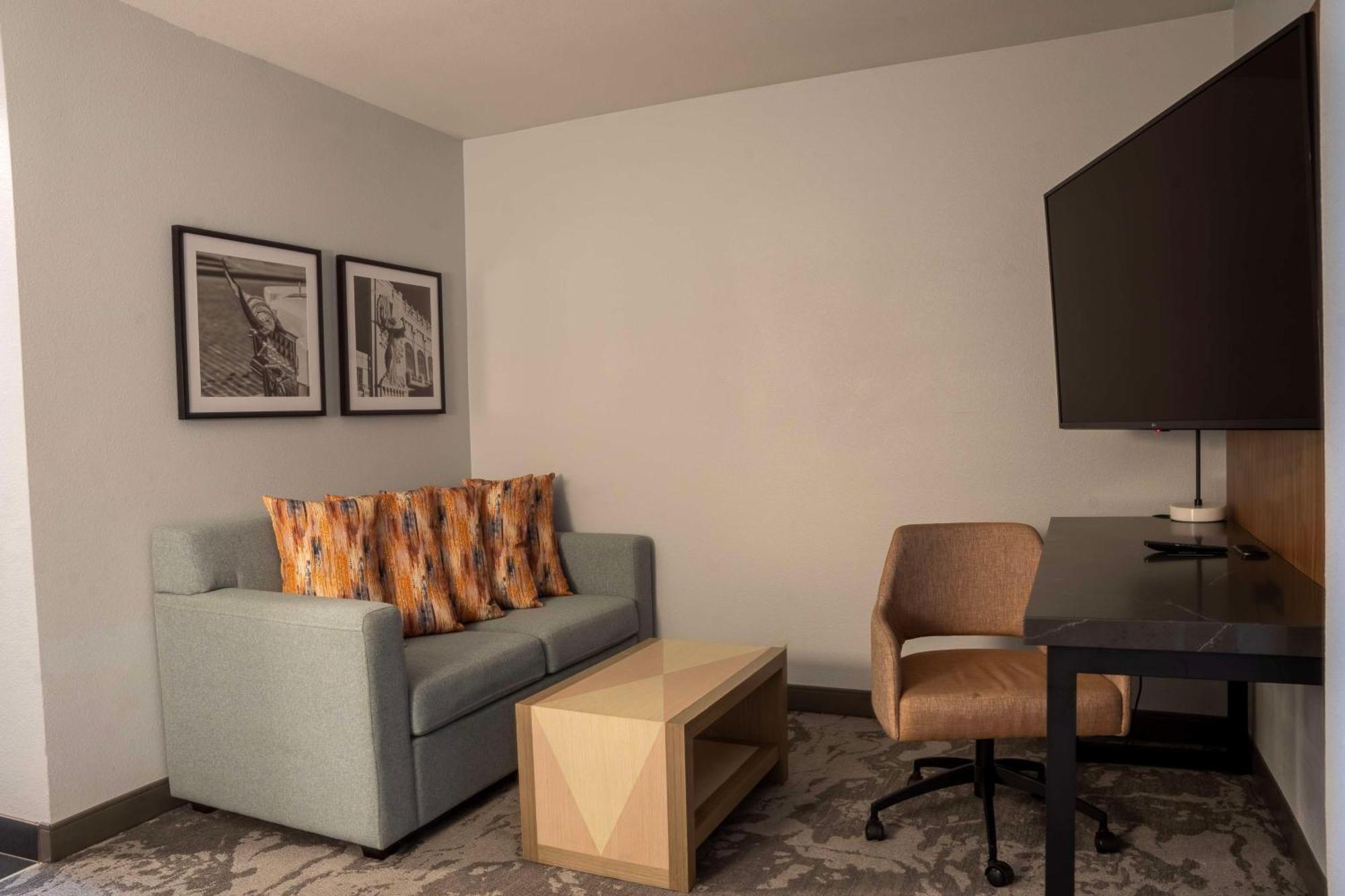 Doubletree By Hilton Fort Worth Fossil Creek Eksteriør bilde